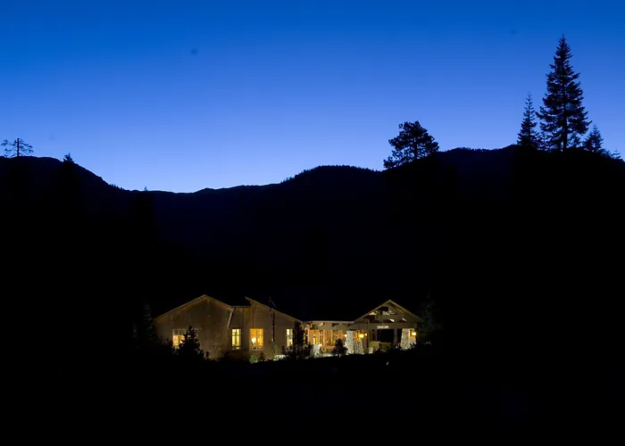 Wuksachi Lodge